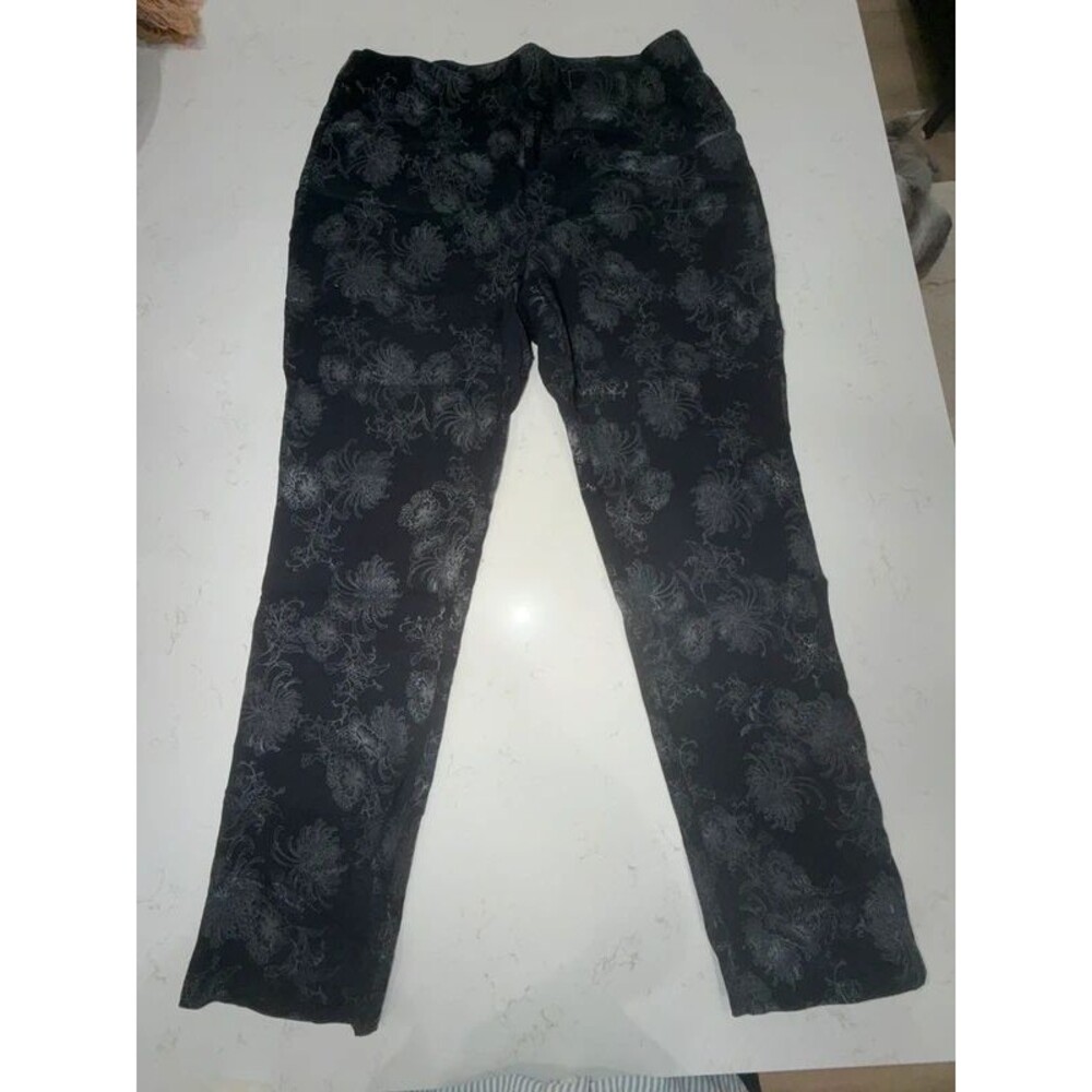 Chico Easy Wear Pants Size 2 Short
